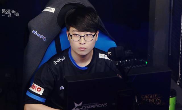 往往伴随着 往往伴随着