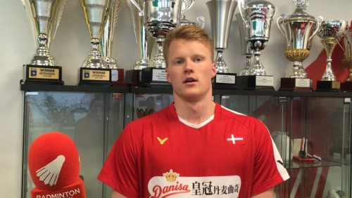 入白热化状 入白热化状