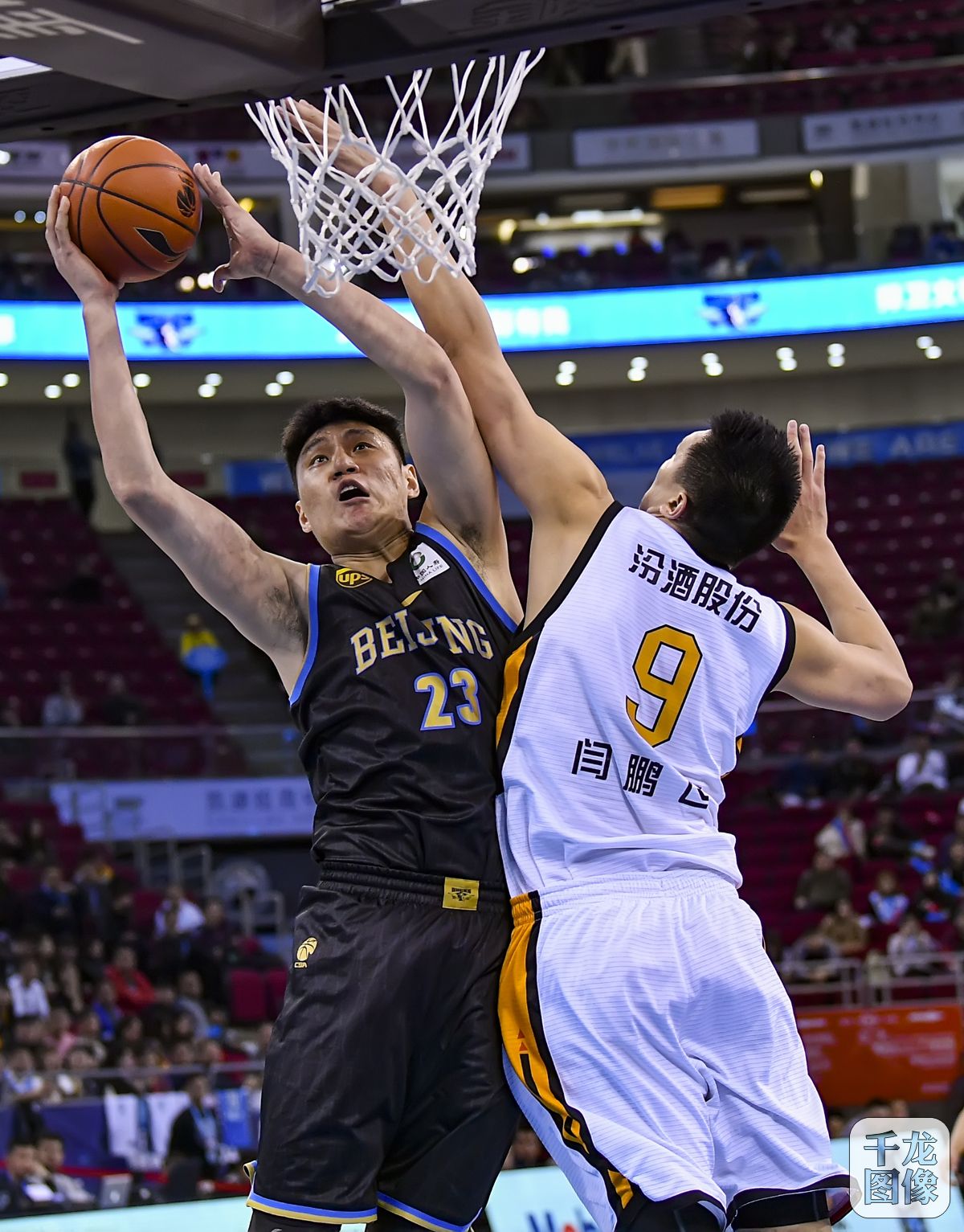 而当比赛中 而当比赛中