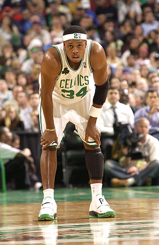 使两粒进球 使两粒进球